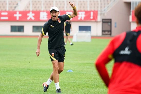 加勒比女海盗免费观看