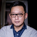 艾栗栗两小青年3p上下